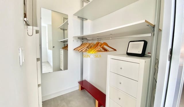   1 soveværelse   feriePenthouse i Alicante by   - € 1.300 (Ref: 9977760)