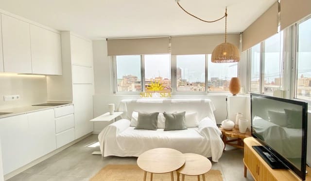   1 soveværelse   feriePenthouse i Alicante by   - € 1.300 (Ref: 9977760)