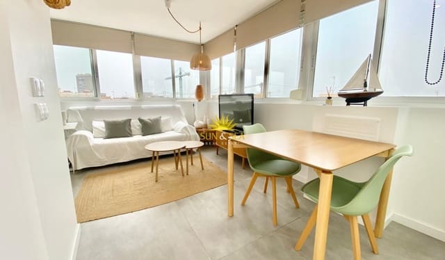   1 soveværelse   feriePenthouse i Alicante by   - € 1.300 (Ref: 9977760)