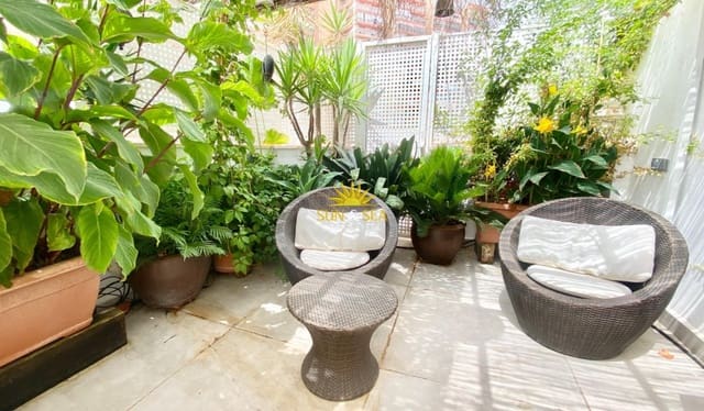   1 soveværelse   feriePenthouse i Alicante by   - € 1.300 (Ref: 9977760)