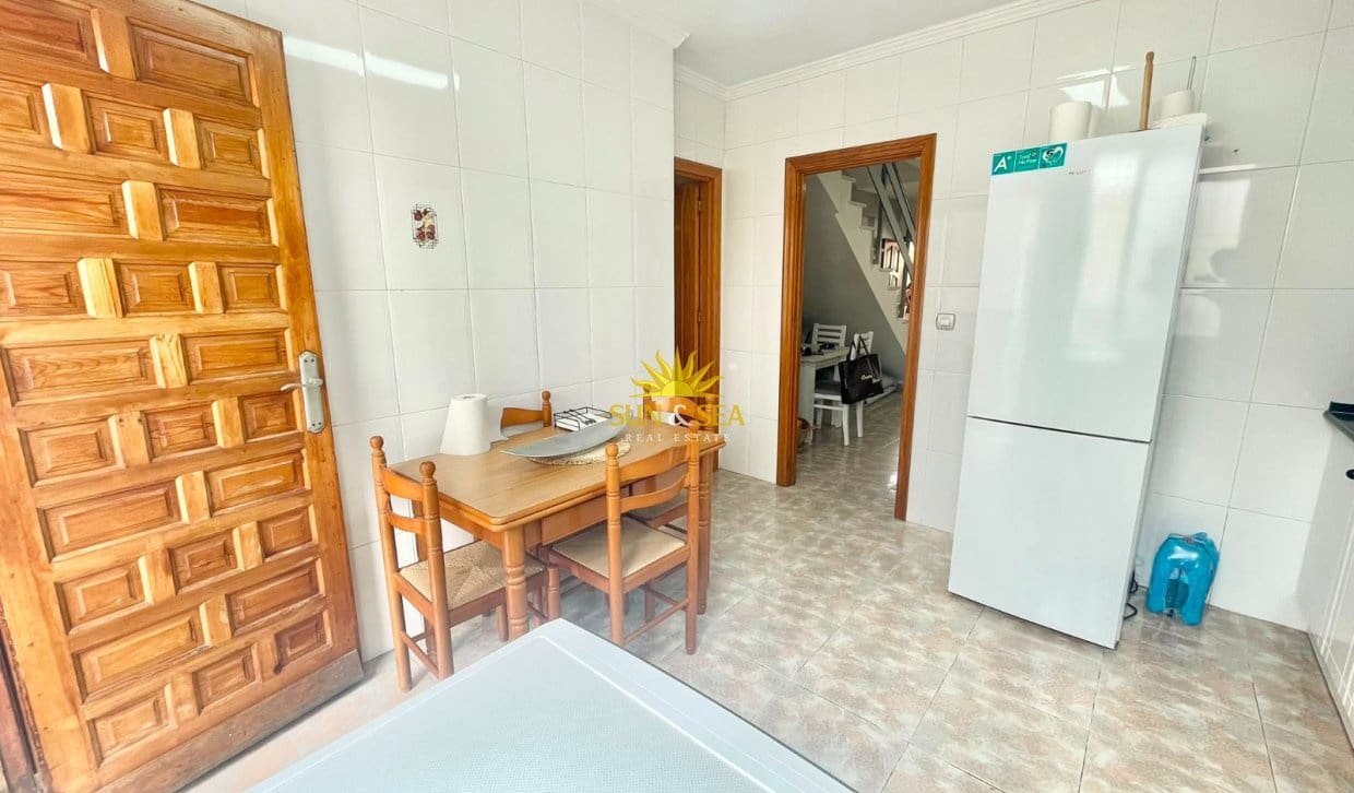 3 camera da letto Casa da affitare come casa vacanza in Torre de la Horadada con garage - 850 € (Rif: 9977979)
