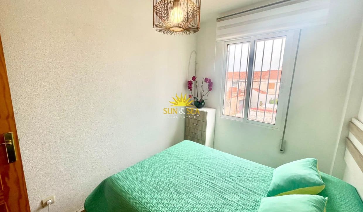 3 camera da letto Casa da affitare come casa vacanza in Torre de la Horadada con garage - 850 € (Rif: 9977979)