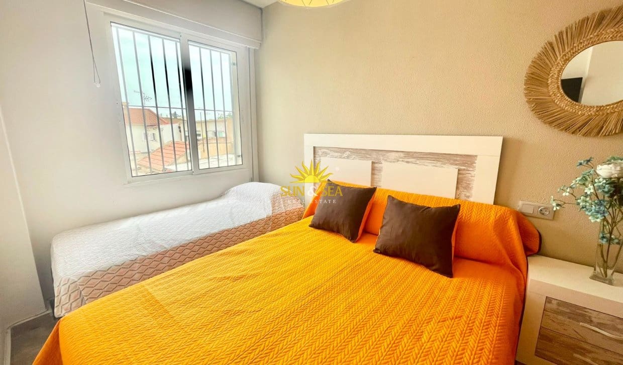3 camera da letto Casa da affitare come casa vacanza in Torre de la Horadada con garage - 850 € (Rif: 9977979)
