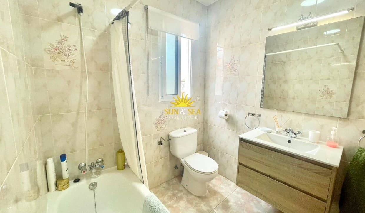 3 camera da letto Casa da affitare come casa vacanza in Torre de la Horadada con garage - 850 € (Rif: 9977979)