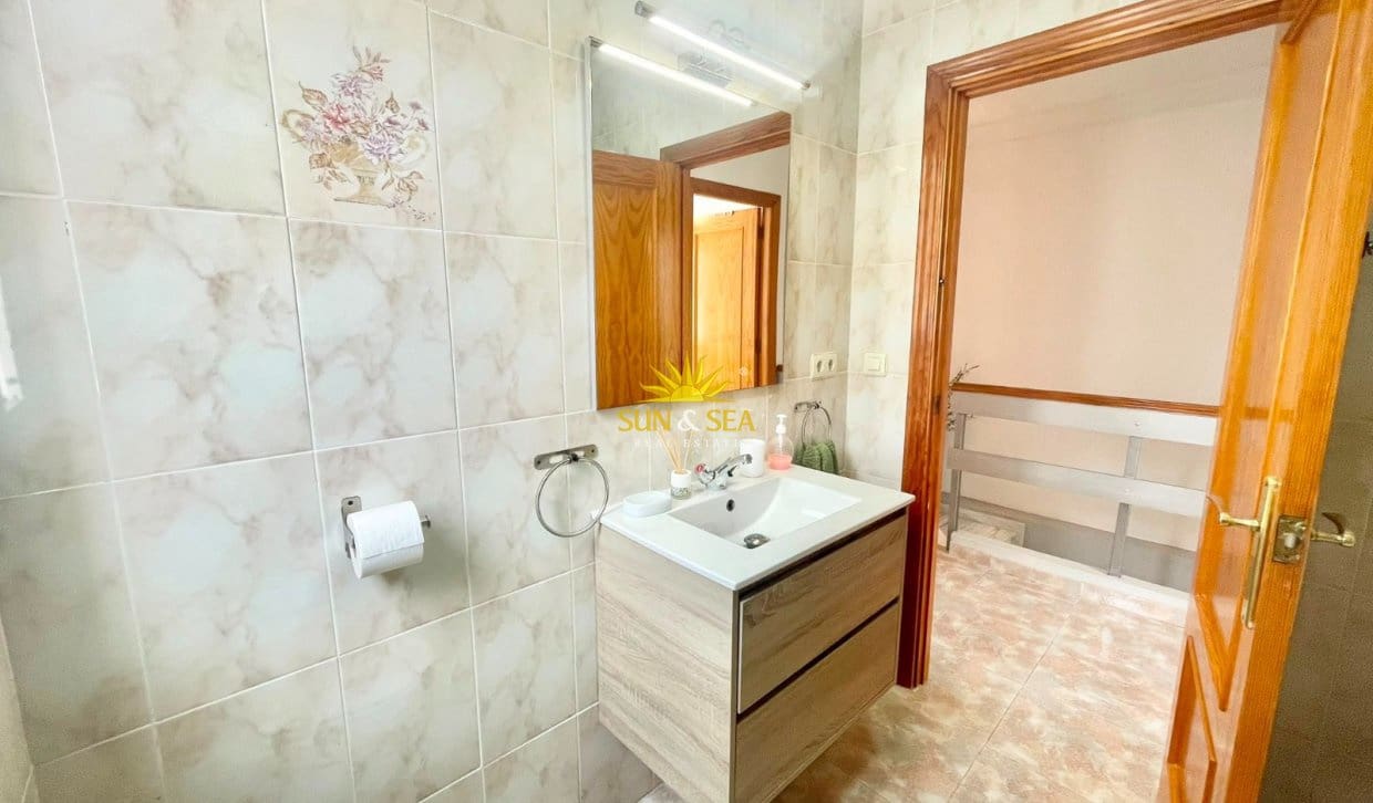 3 camera da letto Casa da affitare come casa vacanza in Torre de la Horadada con garage - 850 € (Rif: 9977979)