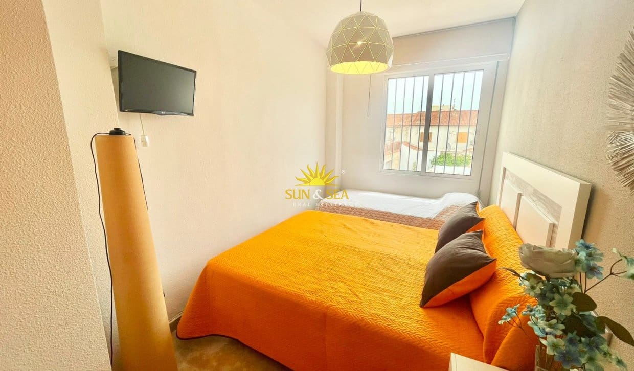 3 camera da letto Casa da affitare come casa vacanza in Torre de la Horadada con garage - 850 € (Rif: 9977979)