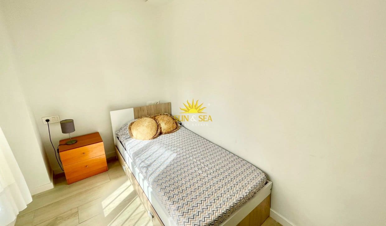3 makuuhuone Huoneisto lomavuokrausta paikassa Los Narejos mukana uima-altaan - 800 € (Ref: 9978031)