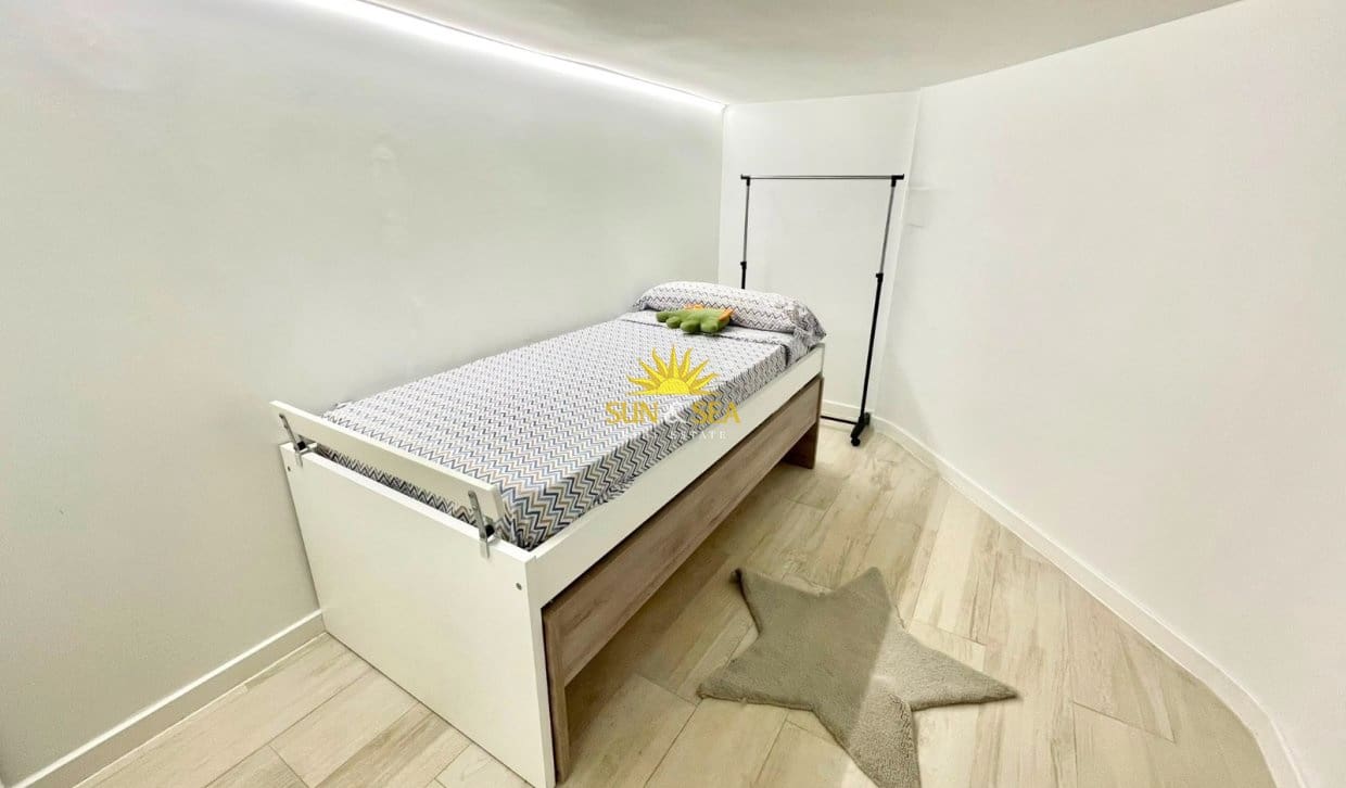 3 makuuhuone Huoneisto lomavuokrausta paikassa Los Narejos mukana uima-altaan - 800 € (Ref: 9978031)