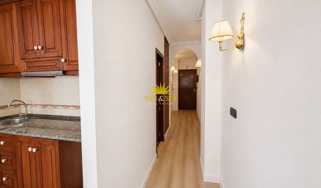 Apartamento de 1 habitación en Centro, Torrevieja en alquiler con piscina - 650 € (Ref: 9981235)