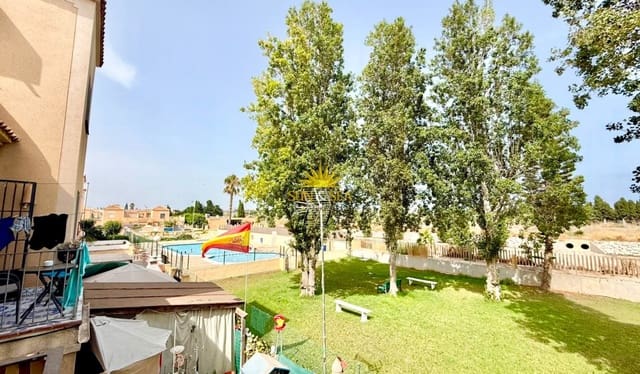 3 sovrum Hus att hyra i El Chaparral - La Siesta - La Torreta, Torrevieja med pool - 1 000 € (Ref: 9981236)