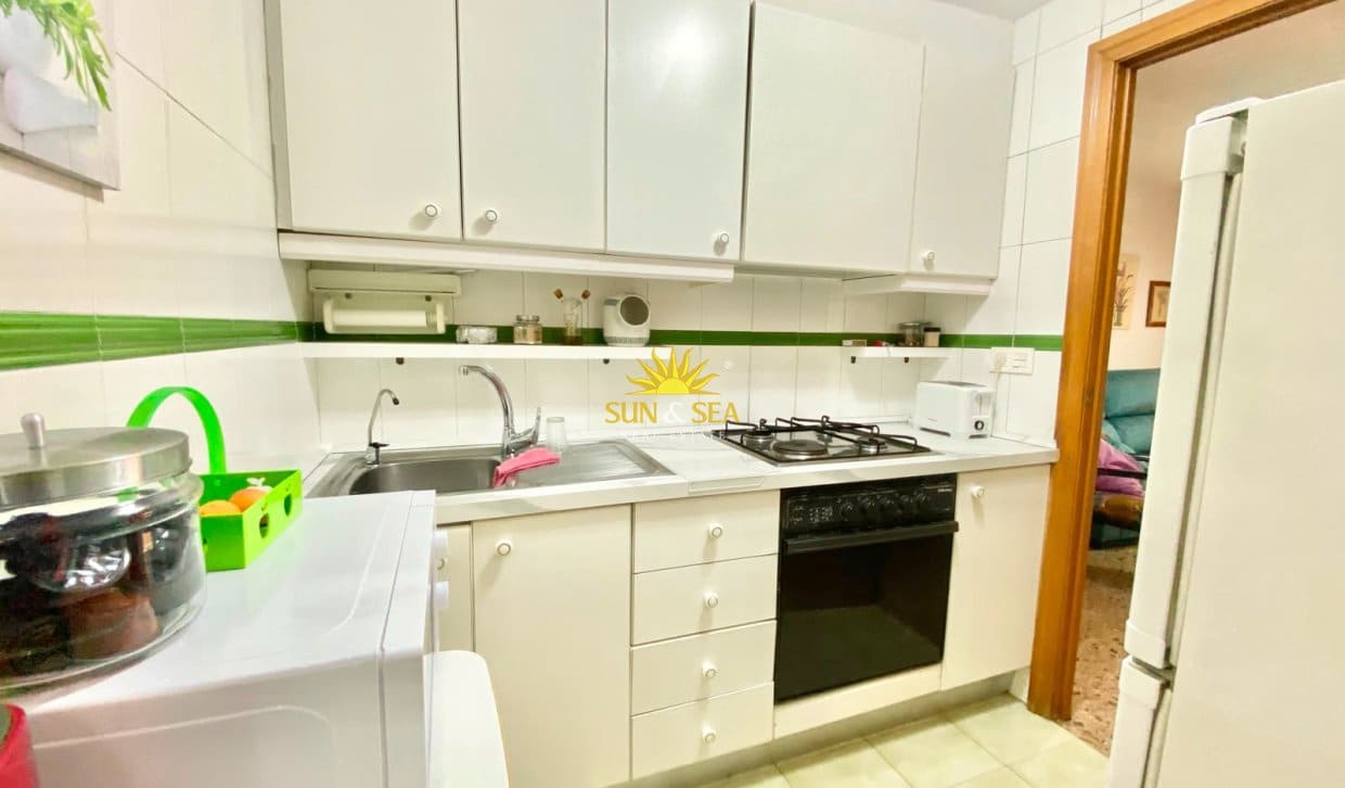 2 Zimmer Ferienapartment in Playa de San Juan mit Pool - 900 € (Ref: 9981642)