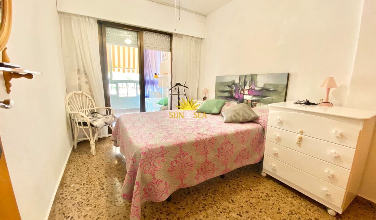 2 Zimmer Ferienapartment in Playa de San Juan mit Pool - 900 € (Ref: 9981642)