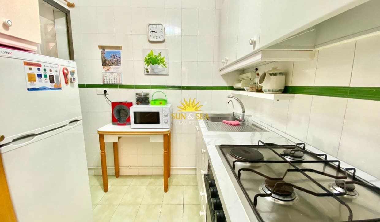 2 Zimmer Ferienapartment in Playa de San Juan mit Pool - 900 € (Ref: 9981642)