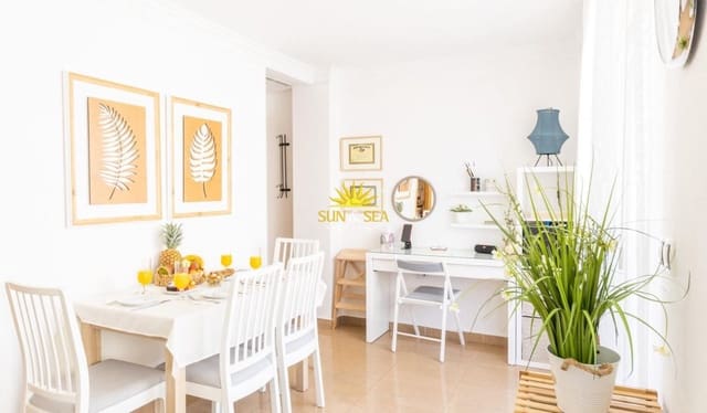 2 soverom Leilighet til leie i Las Piscinas Naturales, Torrevieja med svømmebasseng - € 900 (Ref: 9983251)