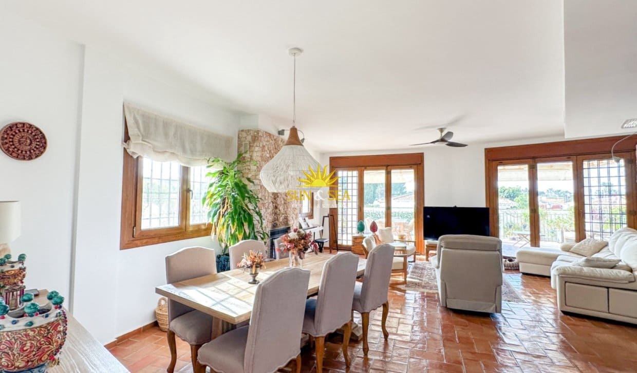 7 soveværelse Villa til salg i Orihuela Costa med swimmingpool garage - € 1.290.000 (Ref: 9983920)