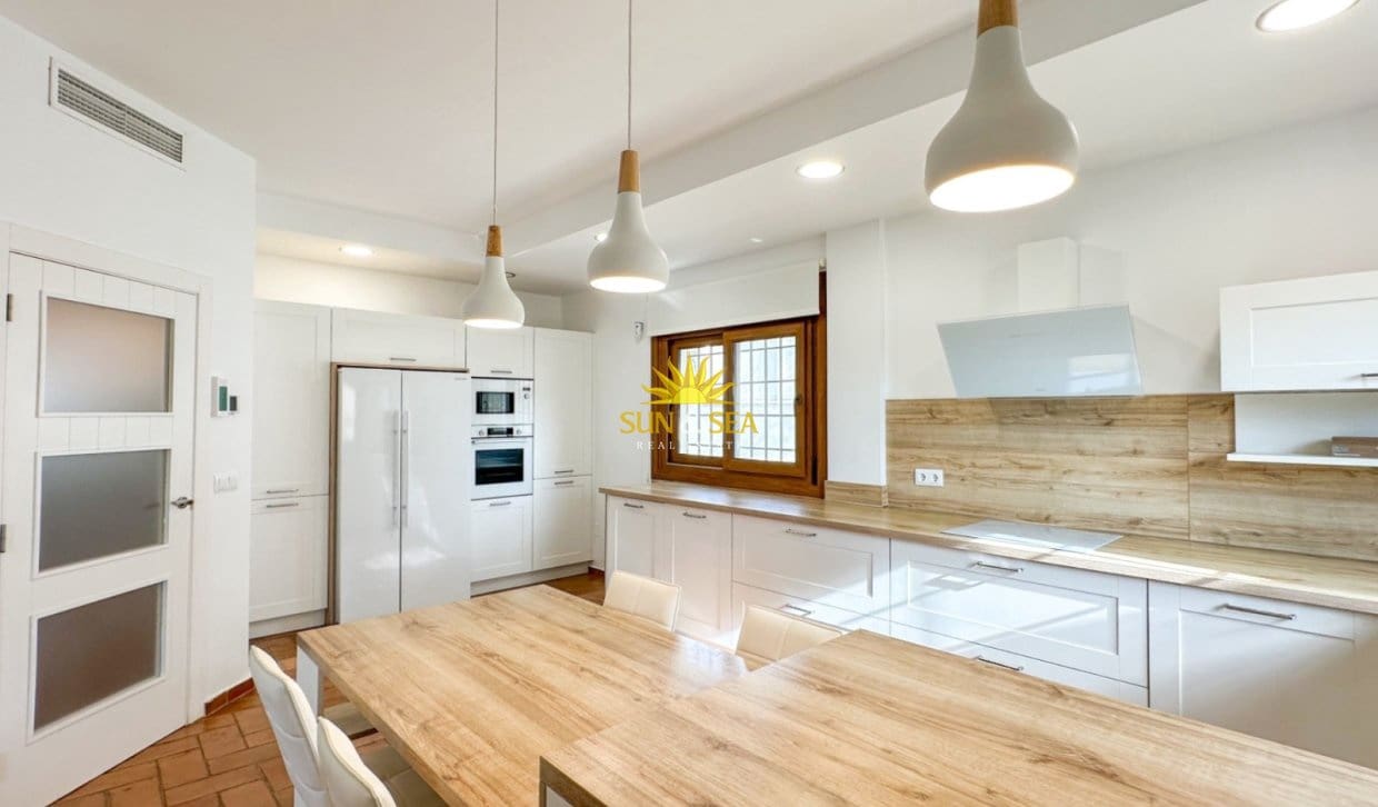 7 soveværelse Villa til salg i Orihuela Costa med swimmingpool garage - € 1.290.000 (Ref: 9983920)