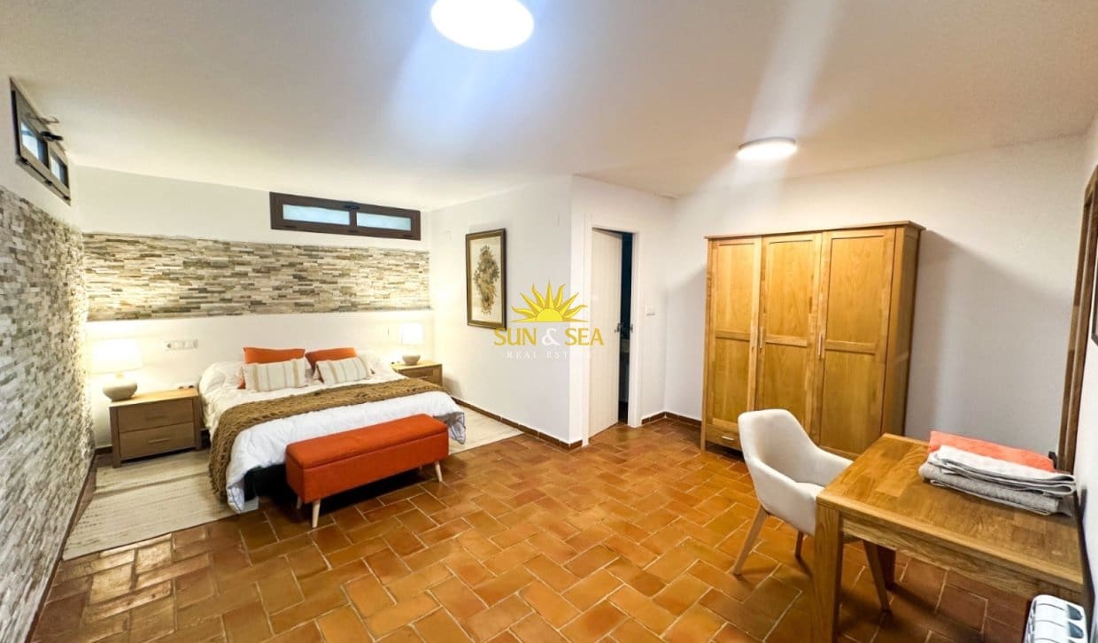 7 soveværelse Villa til salg i Orihuela Costa med swimmingpool garage - € 1.290.000 (Ref: 9983920)