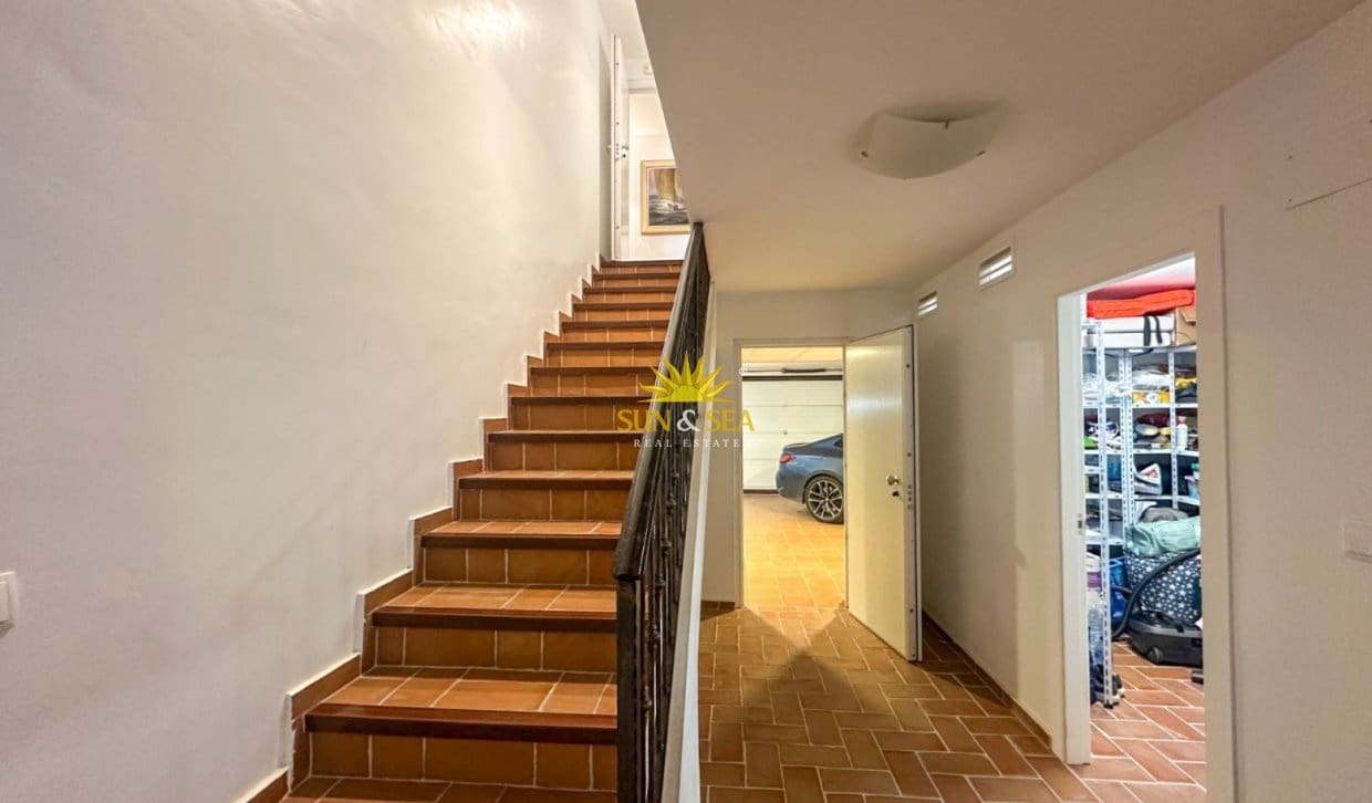 7 soveværelse Villa til salg i Orihuela Costa med swimmingpool garage - € 1.290.000 (Ref: 9983920)