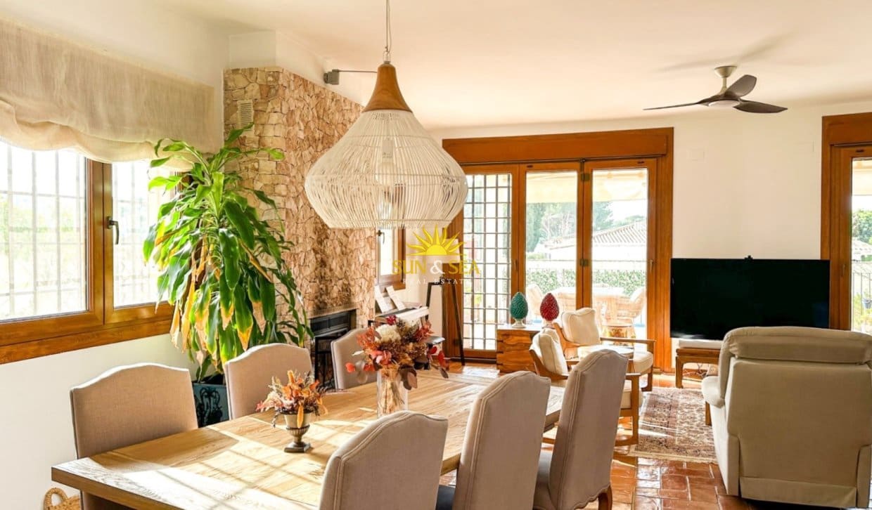 7 soveværelse Villa til salg i Orihuela Costa med swimmingpool garage - € 1.290.000 (Ref: 9983920)
