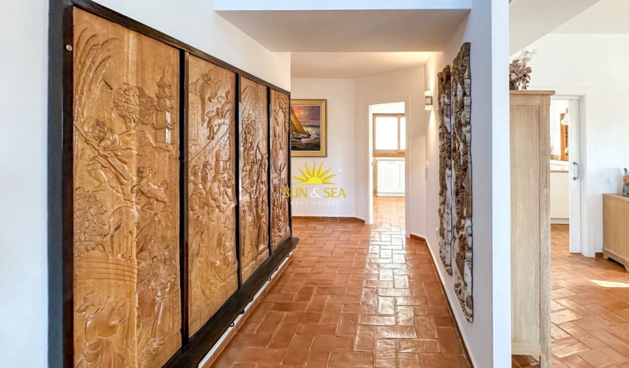 7 soveværelse Villa til salg i Orihuela Costa med swimmingpool garage - € 1.290.000 (Ref: 9983920)