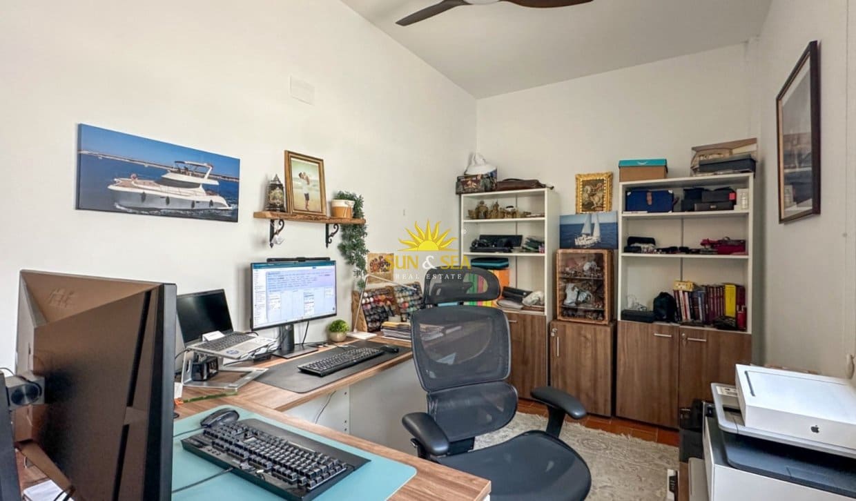 7 soveværelse Villa til salg i Orihuela Costa med swimmingpool garage - € 1.290.000 (Ref: 9983920)