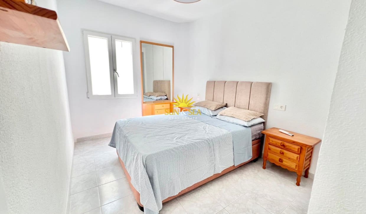 2 sovrum Hus för semesterbostäder i Torrevieja med pool - 950 € (Ref: 9985324)