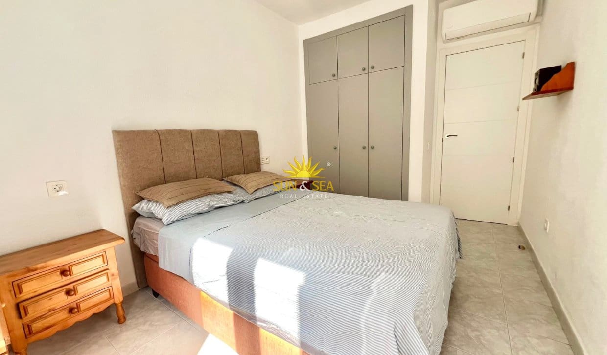 2 sovrum Hus för semesterbostäder i Torrevieja med pool - 950 € (Ref: 9985324)