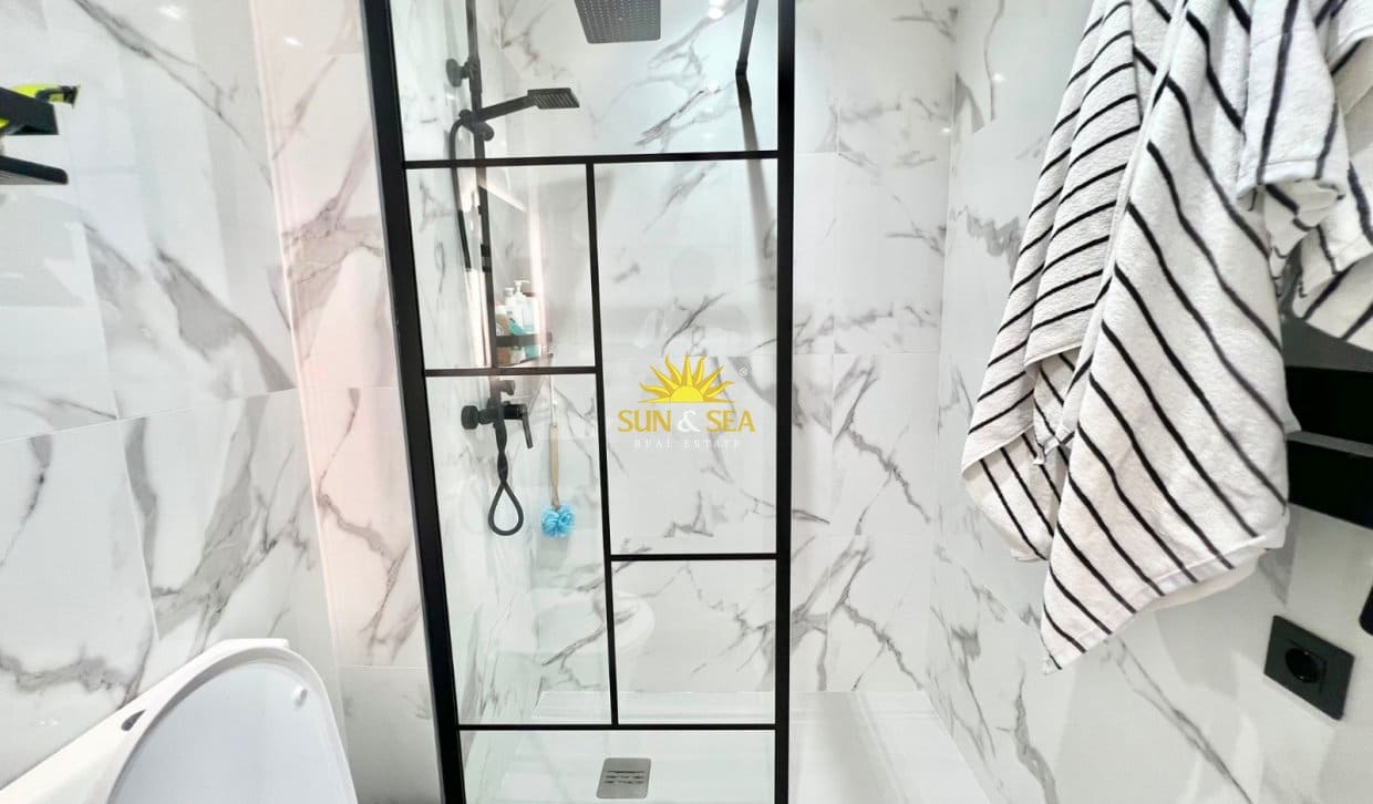 2 sovrum Hus för semesterbostäder i Torrevieja med pool - 950 € (Ref: 9985324)