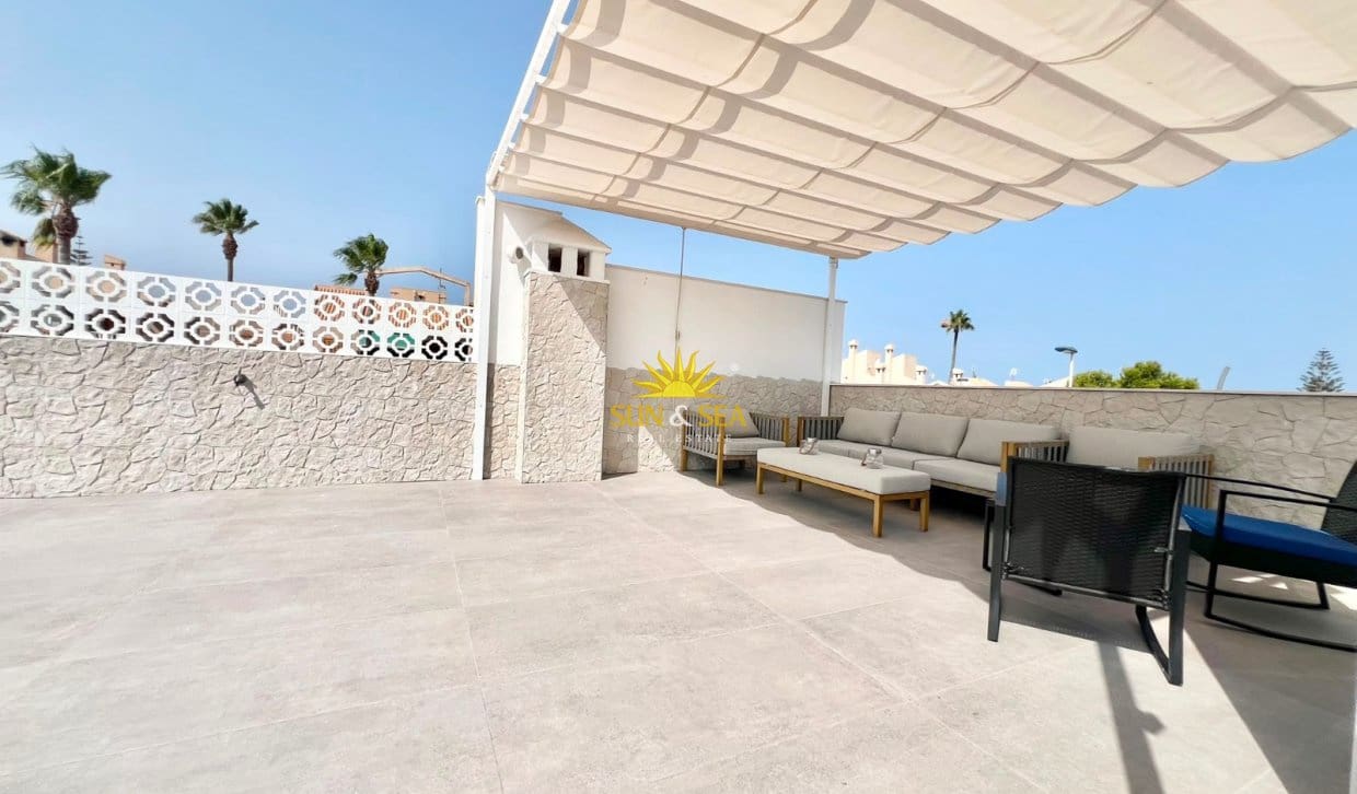 2 sovrum Hus för semesterbostäder i Torrevieja med pool - 950 € (Ref: 9985324)