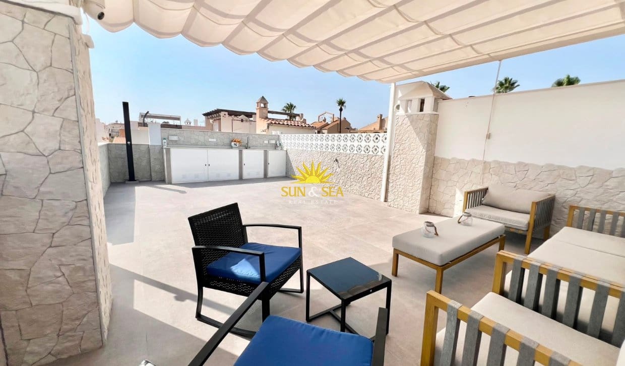 2 sovrum Hus för semesterbostäder i Torrevieja med pool - 950 € (Ref: 9985324)