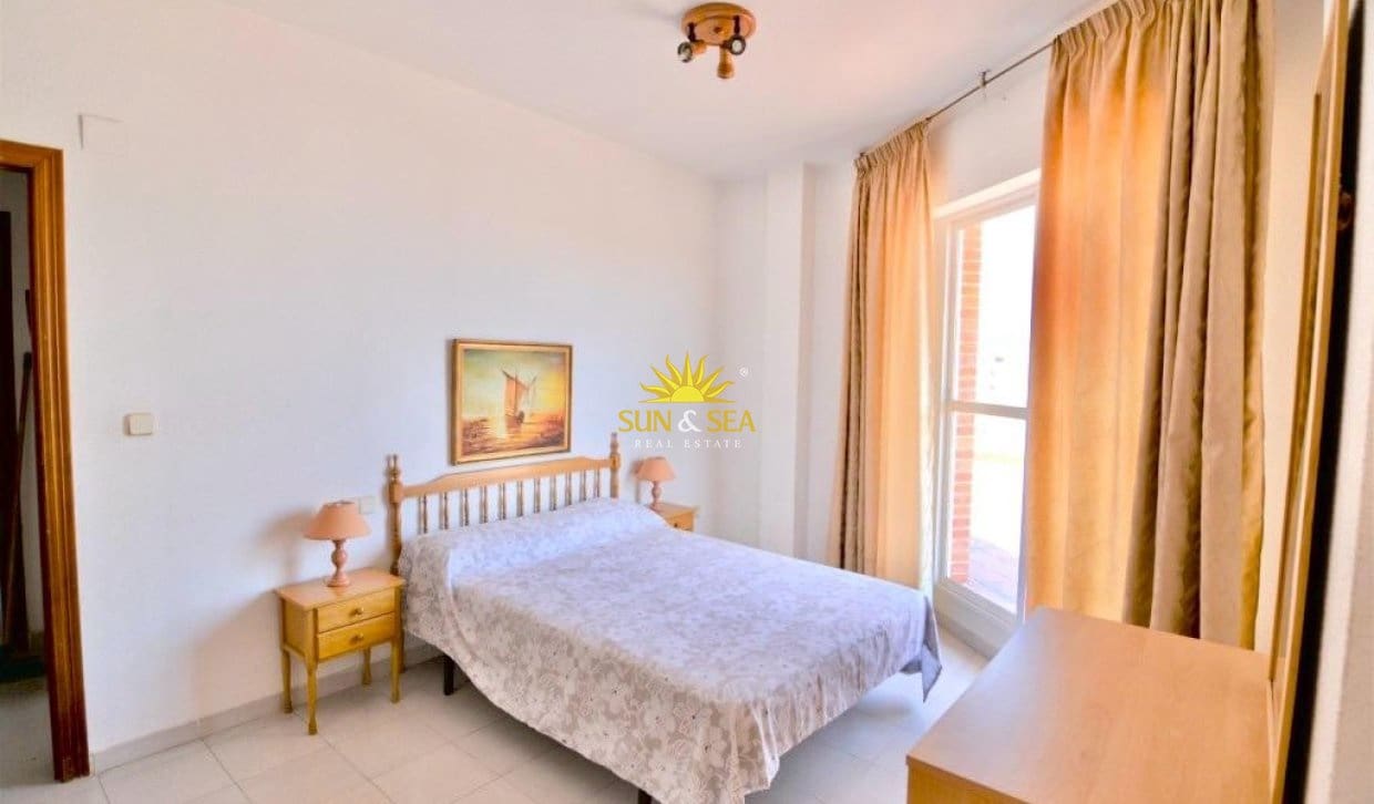 2 sovrum Takvåning till salu i Torrevieja - 190 000 € (Ref: 9985325)