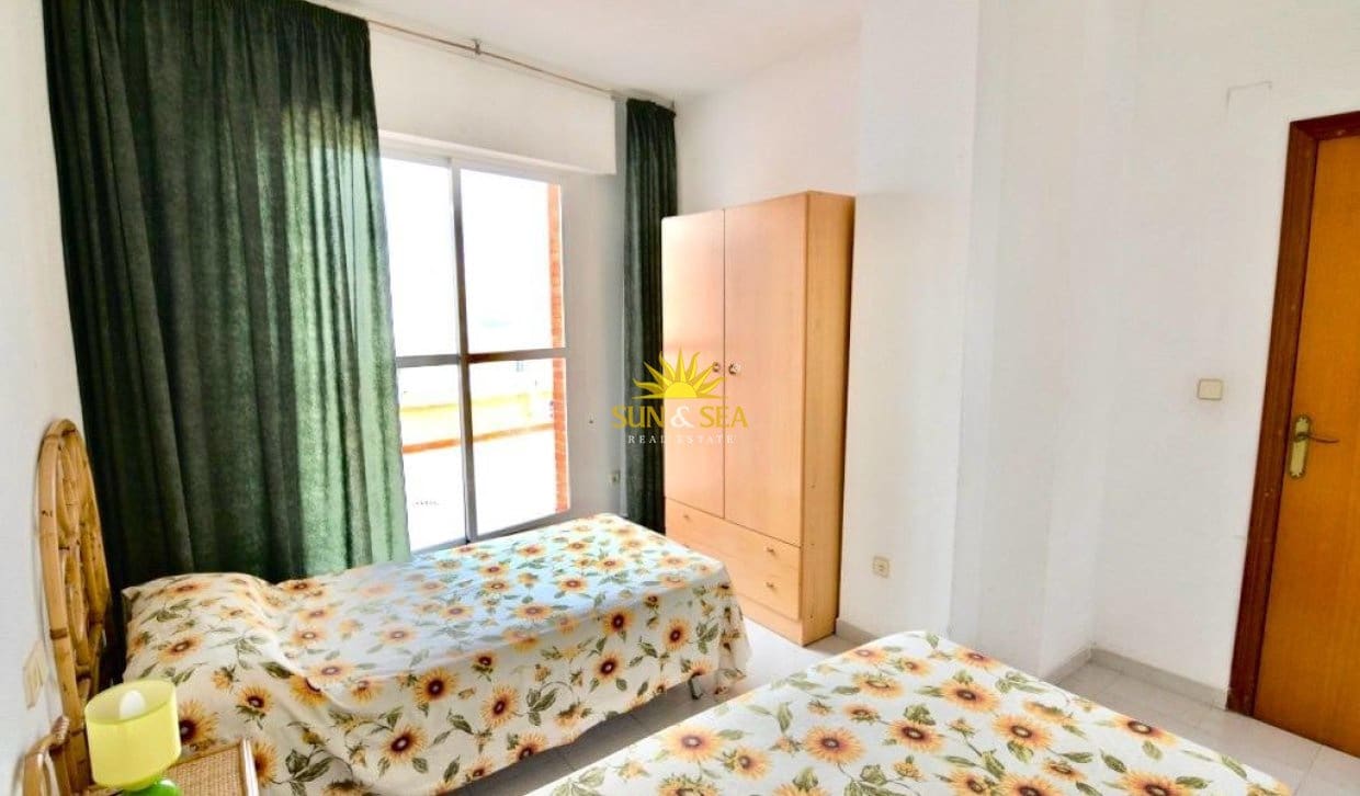 2 sovrum Takvåning till salu i Torrevieja - 190 000 € (Ref: 9985325)