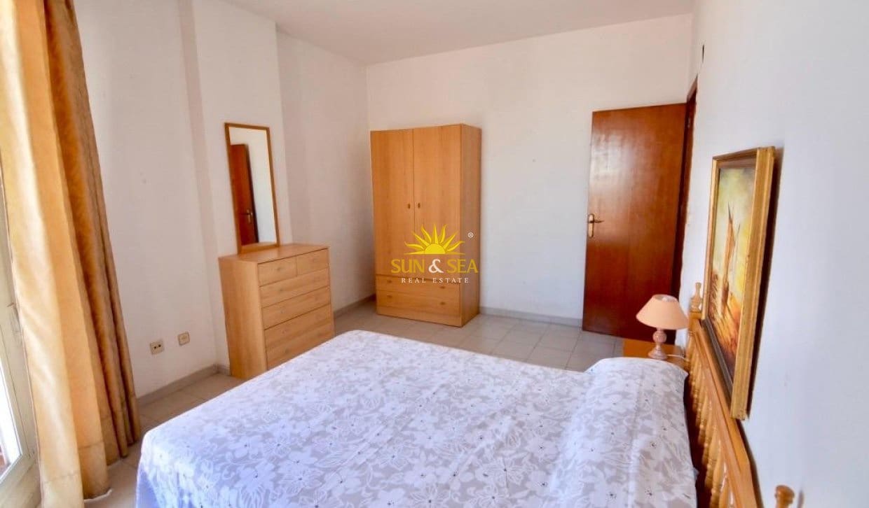 2 sovrum Takvåning till salu i Torrevieja - 190 000 € (Ref: 9985325)