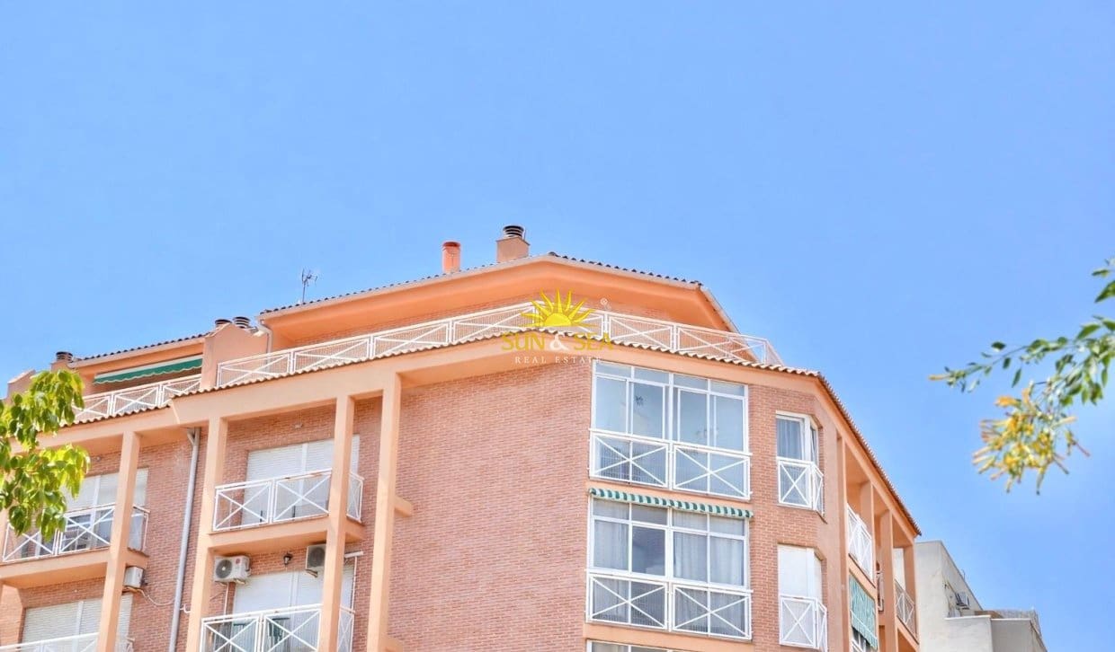 2 sovrum Takvåning till salu i Torrevieja - 190 000 € (Ref: 9985325)