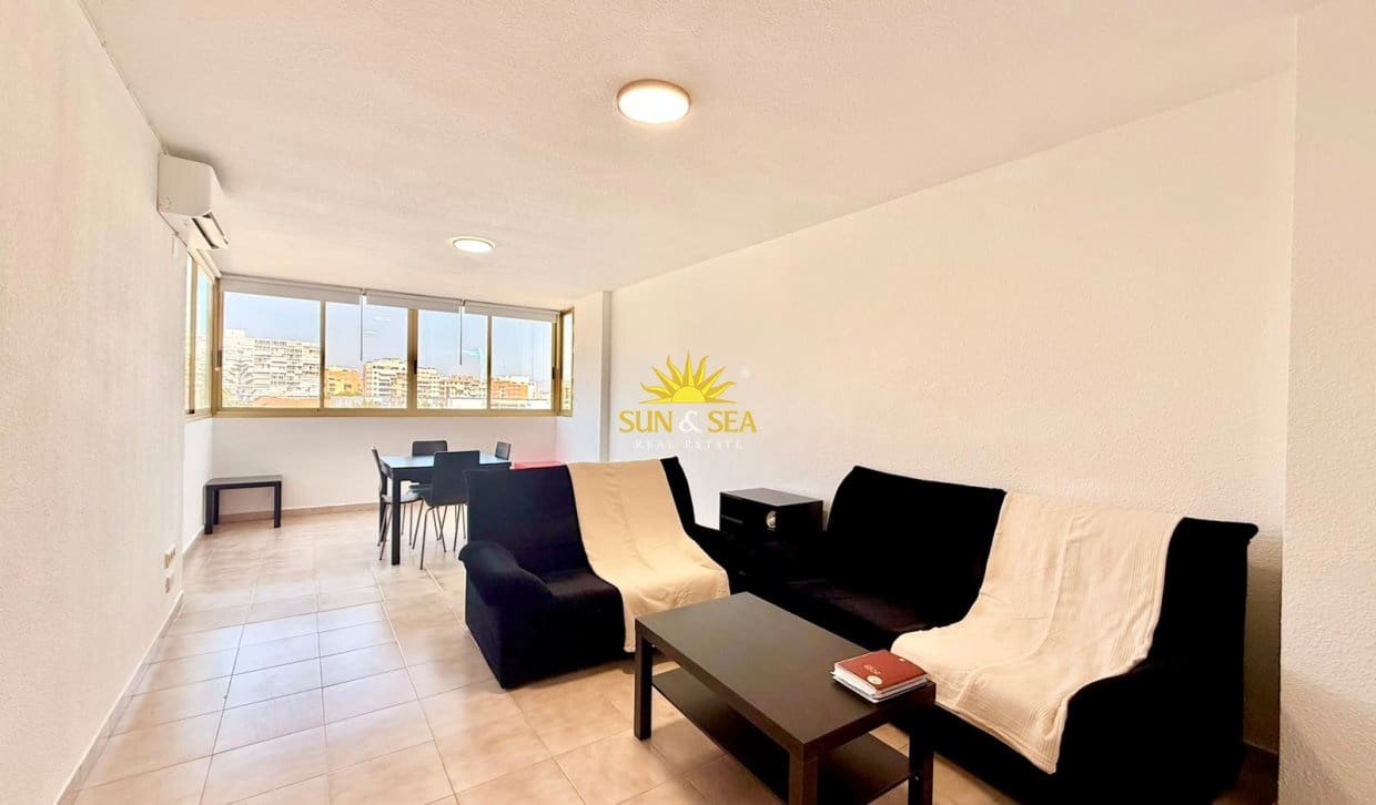 2 camera da letto Appartamento da affittare in Alicante citta con piscina - 1.300 € (Rif: 9985681)