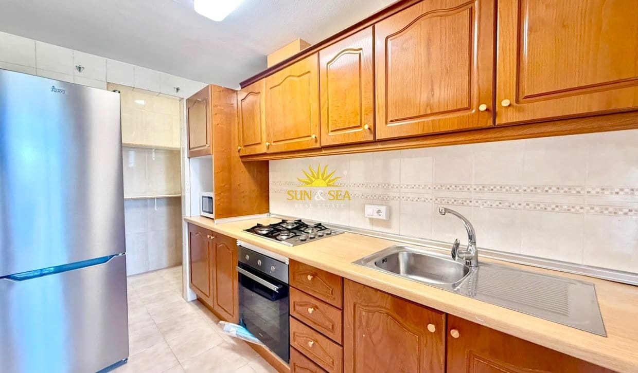 2 camera da letto Appartamento da affittare in Alicante citta con piscina - 1.300 € (Rif: 9985681)