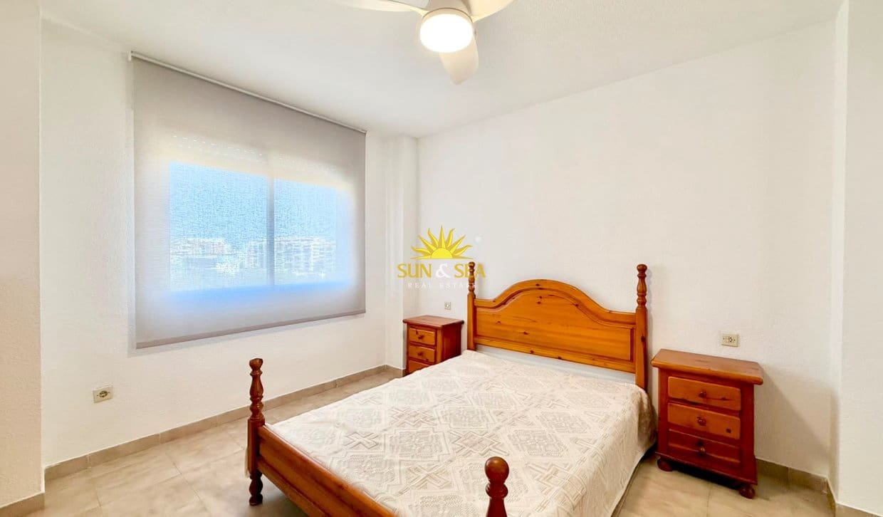 2 camera da letto Appartamento da affittare in Alicante citta con piscina - 1.300 € (Rif: 9985681)