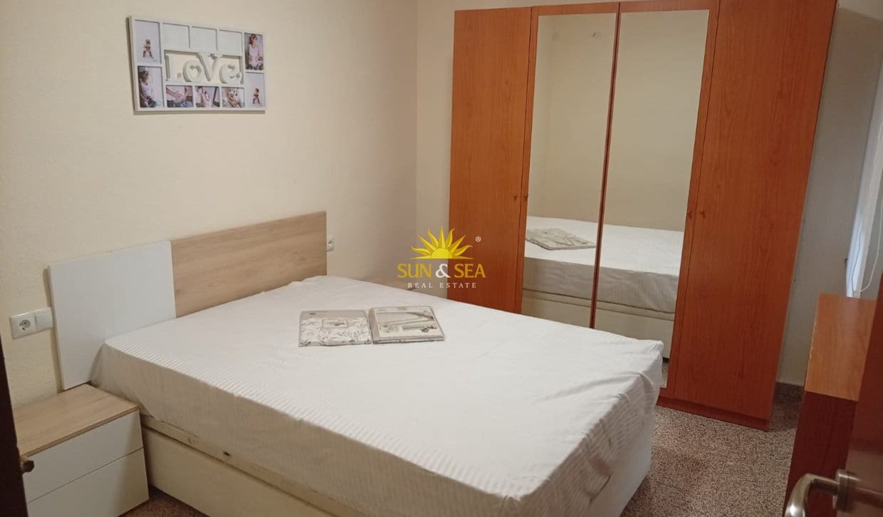 3 soverom Leilighet til leie i Almoradi - € 800 (Ref: 9986137)