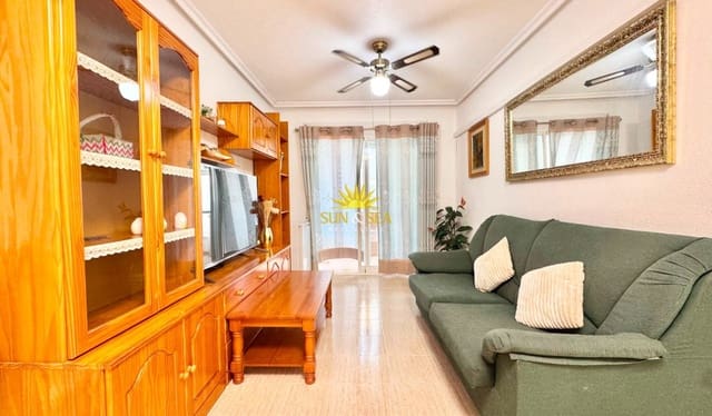 2 soveværelse Lejlighed til leje i El Molino, Torrevieja med garage - € 750 (Ref: 9987162)