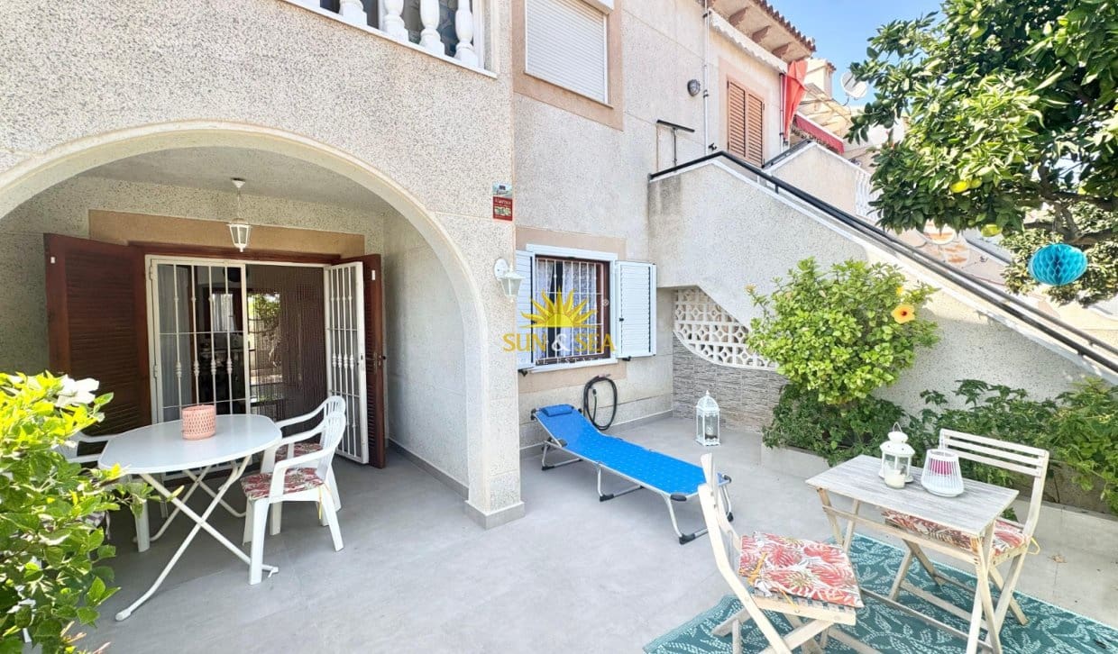   2 soveværelse   ferieLejlighed i El Moncayo   med   swimmingpool   - € 700 (Ref: 9987164)