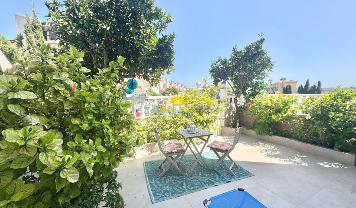   2 soveværelse   ferieLejlighed i El Moncayo   med   swimmingpool   - € 700 (Ref: 9987164)