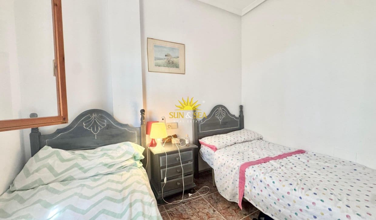  2 soveværelse   ferieLejlighed i El Moncayo   med   swimmingpool   - € 700 (Ref: 9987164)