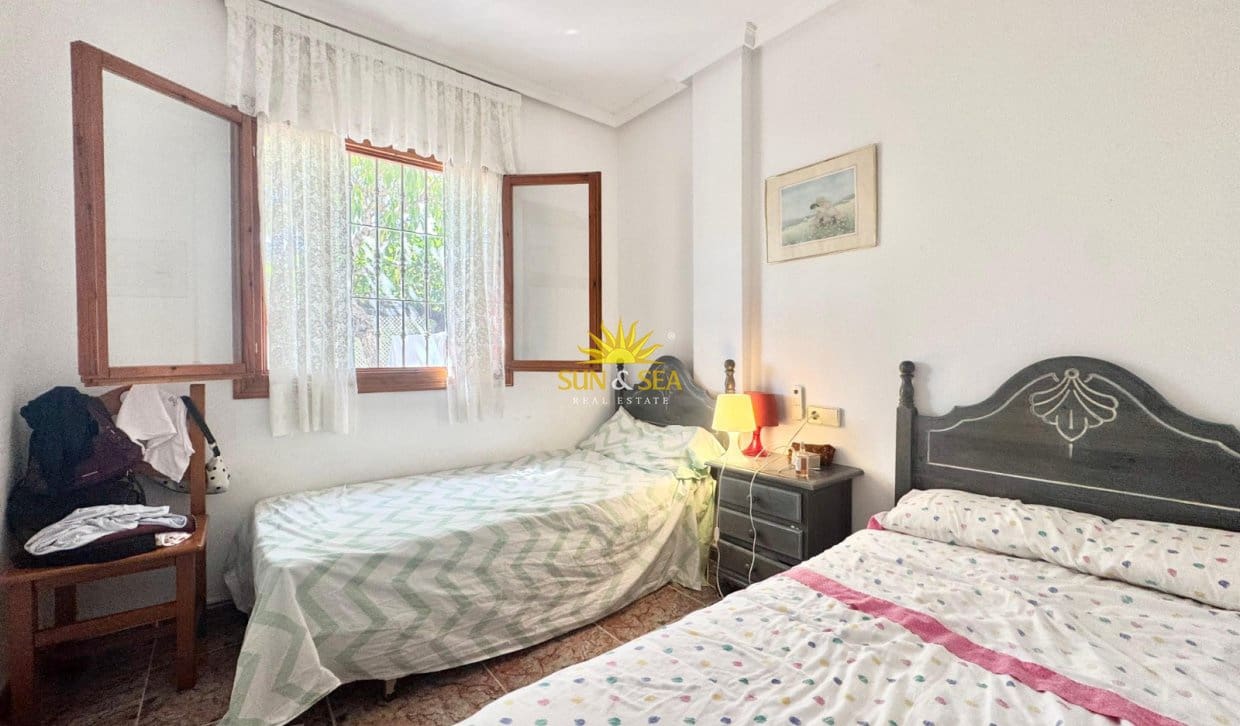   2 soveværelse   ferieLejlighed i El Moncayo   med   swimmingpool   - € 700 (Ref: 9987164)