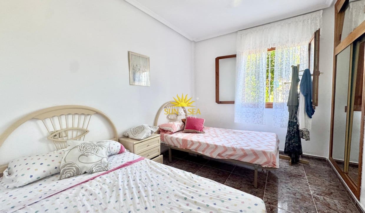   2 soveværelse   ferieLejlighed i El Moncayo   med   swimmingpool   - € 700 (Ref: 9987164)