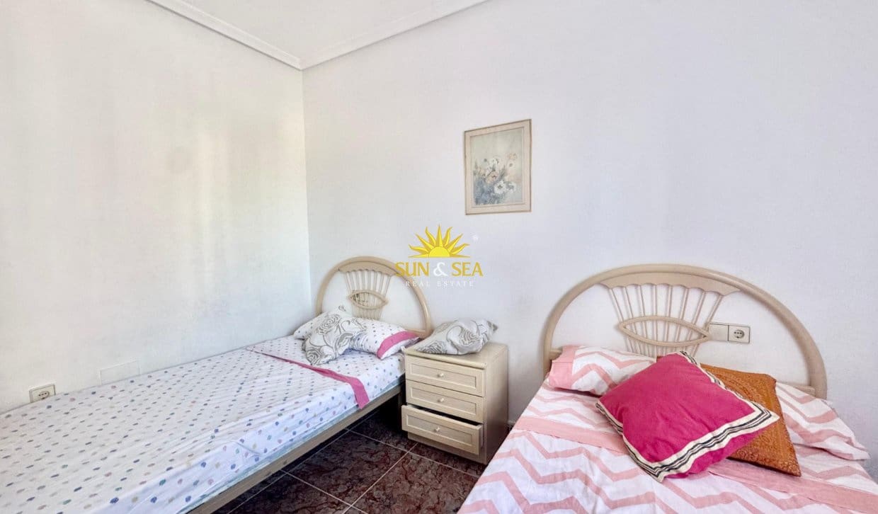   2 soveværelse   ferieLejlighed i El Moncayo   med   swimmingpool   - € 700 (Ref: 9987164)