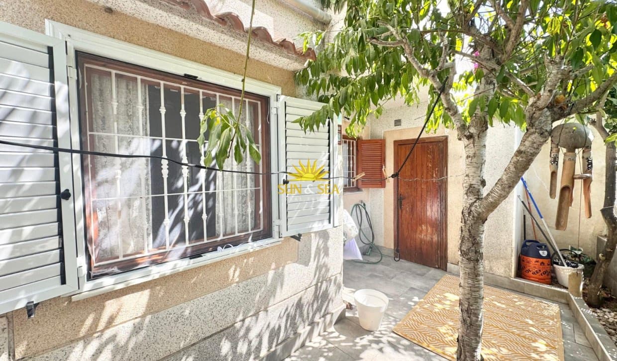   2 soveværelse   ferieLejlighed i El Moncayo   med   swimmingpool   - € 700 (Ref: 9987164)