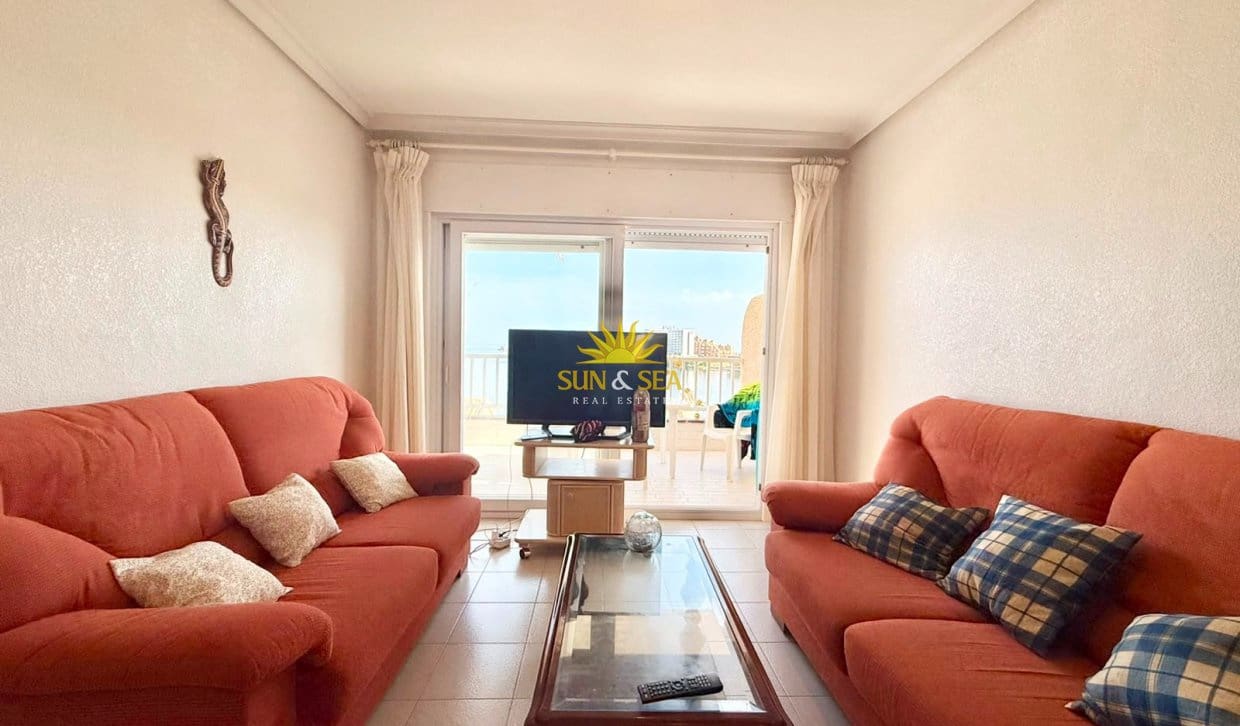 2 slaapkamer Appartement voor vakantieverhuur in La Manga del Mar Menor met garage - € 650 (Ref: 9987340)