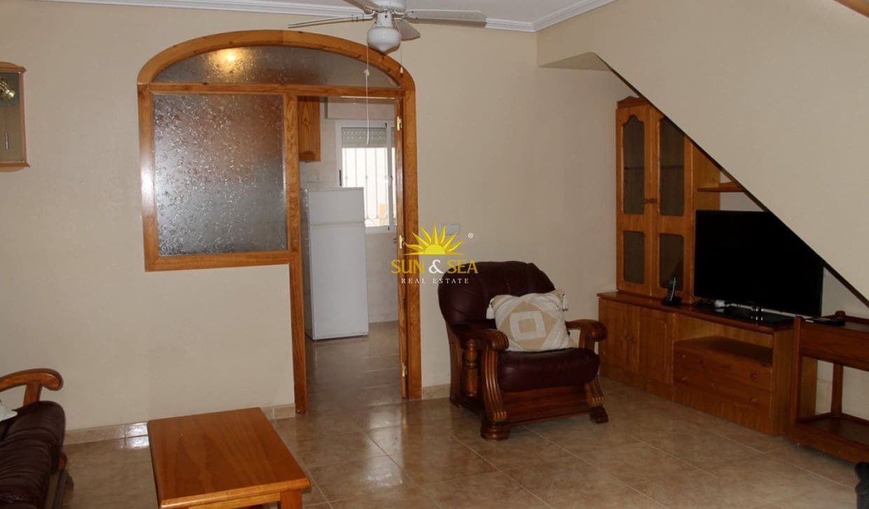 3 sovrum Hus att hyra i Los Balcones med pool - 1 200 € (Ref: 9995954)