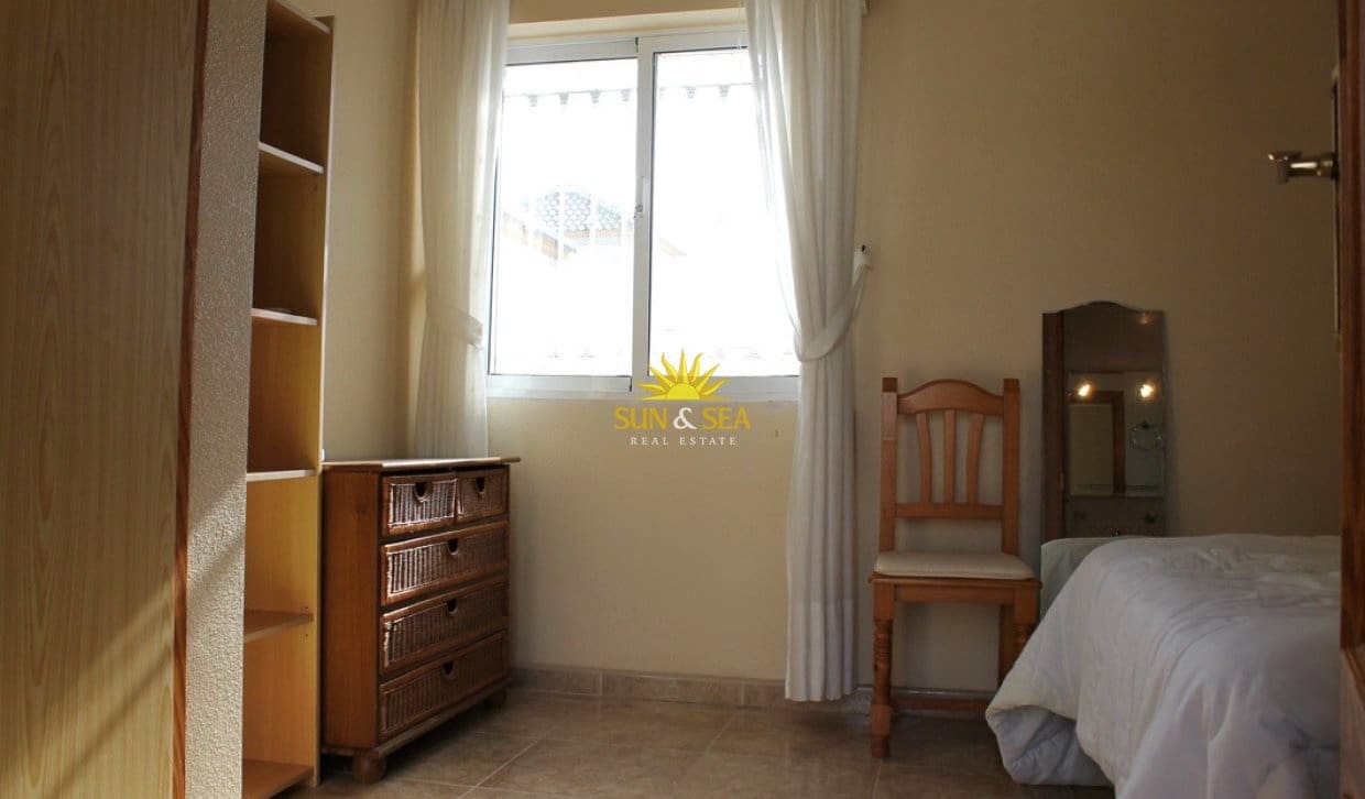 3 sovrum Hus att hyra i Los Balcones med pool - 1 200 € (Ref: 9995954)