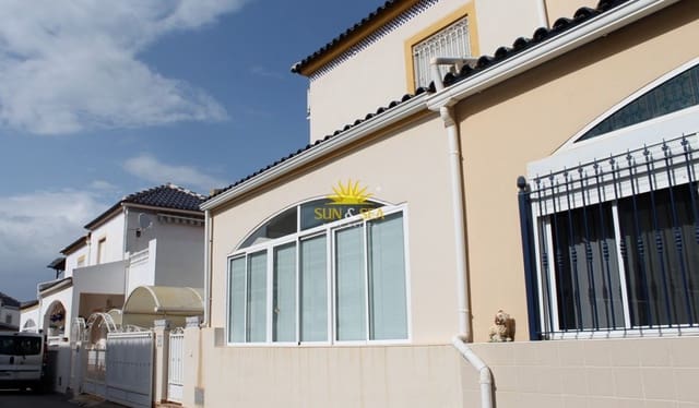 3 sovrum Hus att hyra i Los Balcones med pool - 1 200 € (Ref: 9995954)